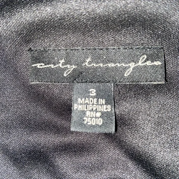 City Triangles Black One shoulder dress - Picture 3 of 4